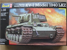 78212revell-135-050